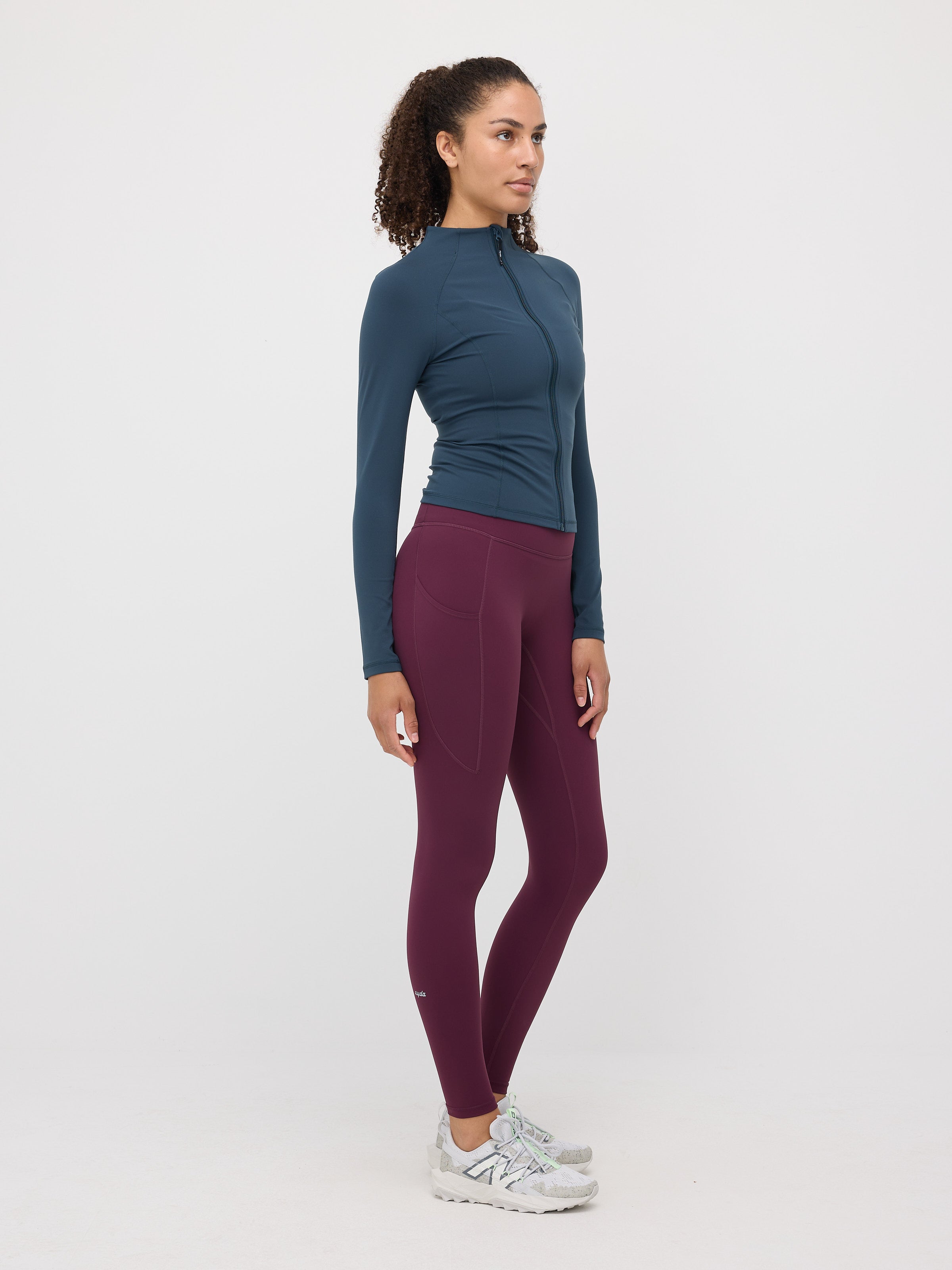 Caya Zip Long Sleeve