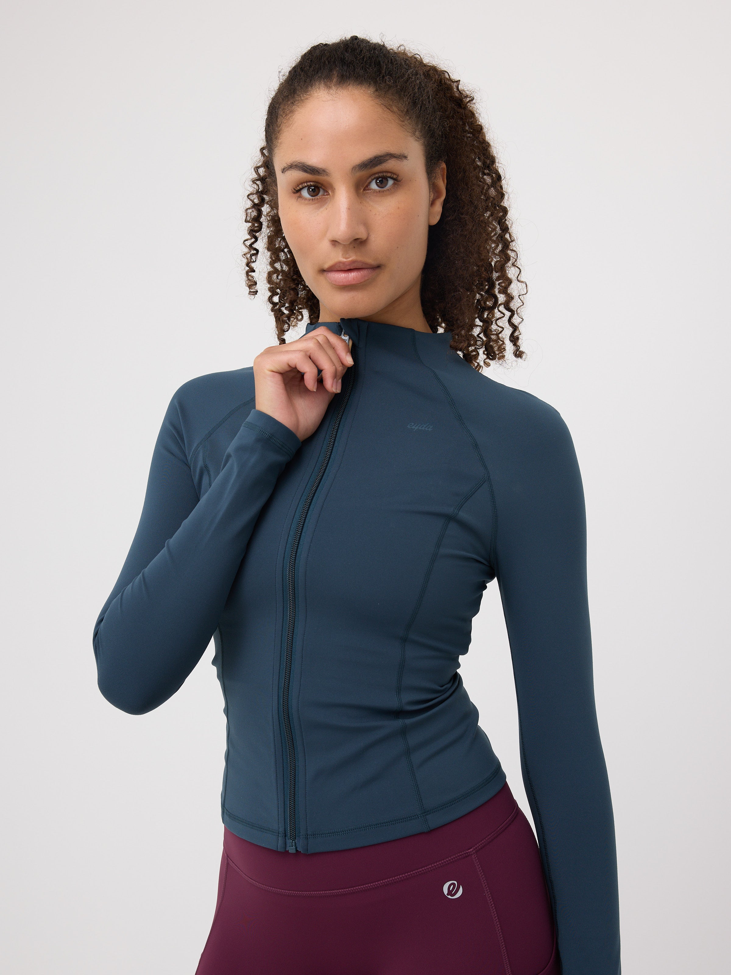 Caya Zip Long Sleeve