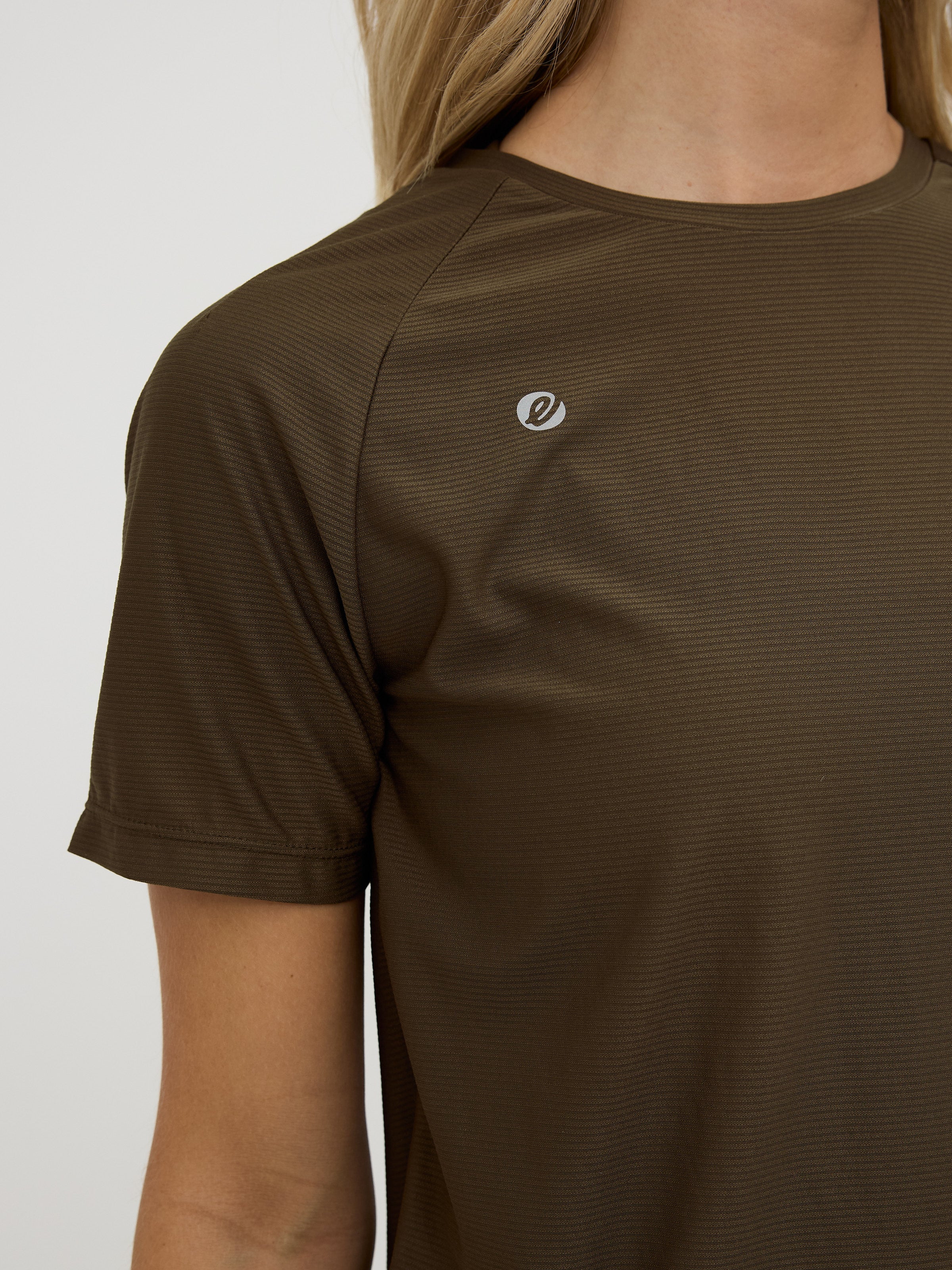 Lecia Tee