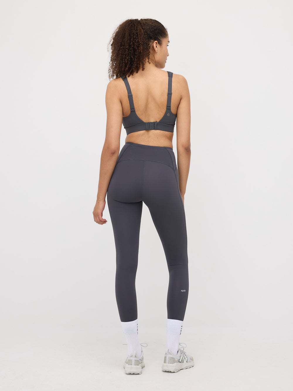 Ellen High Support Sports Bra