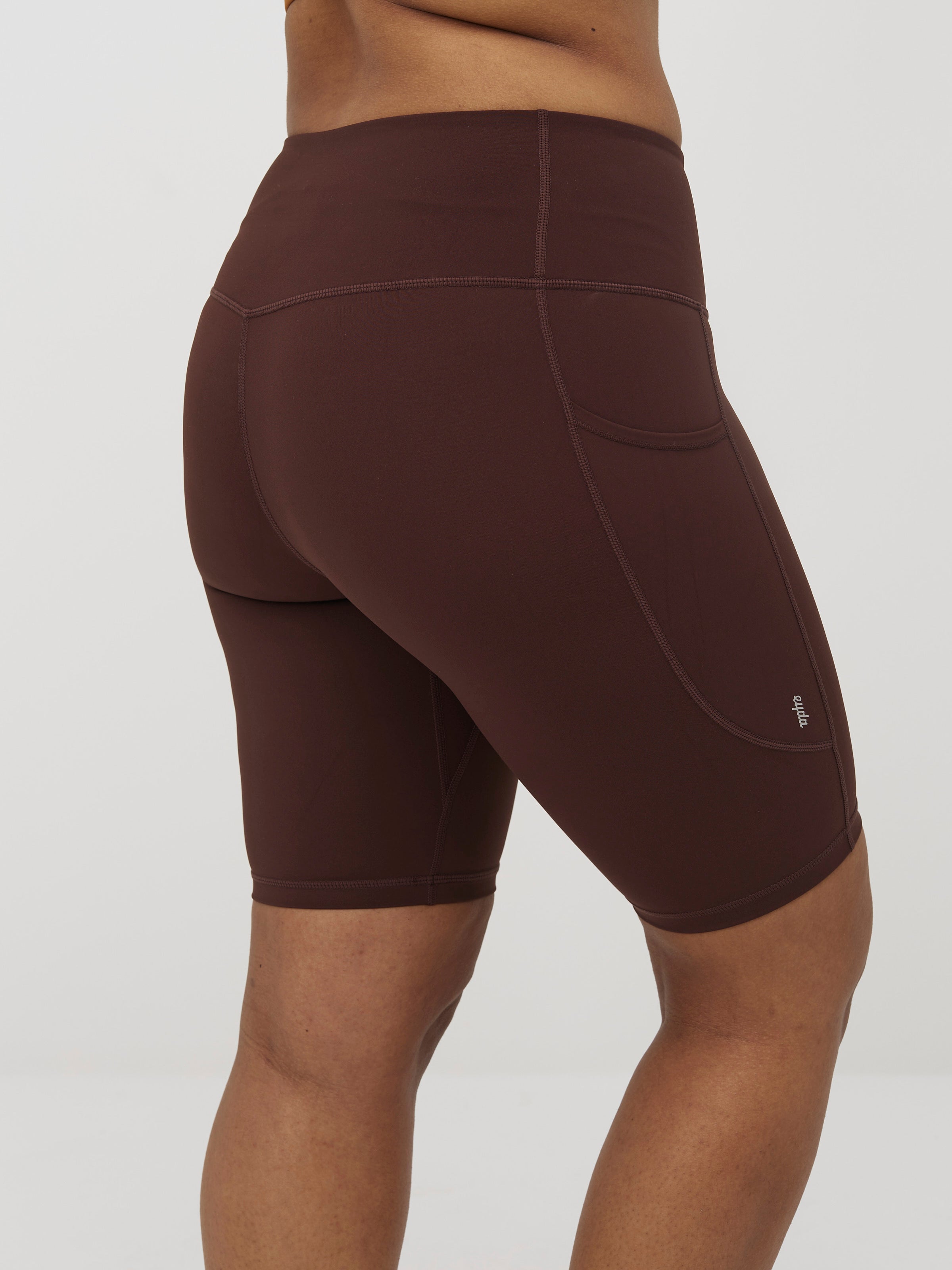 Ellie Ultralight Pocket Long Shorts 9,5"