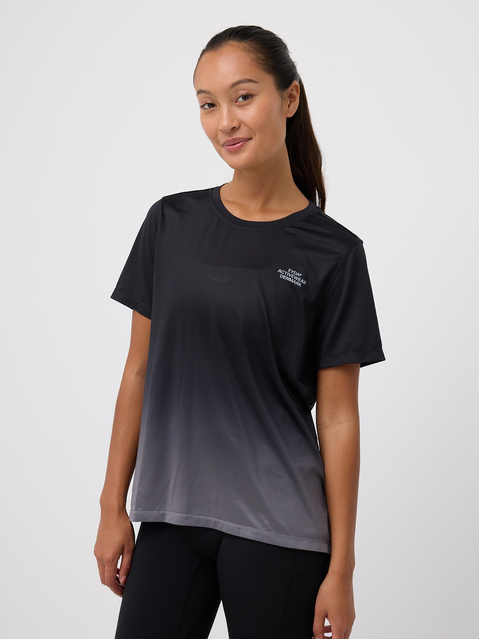Freja Tee