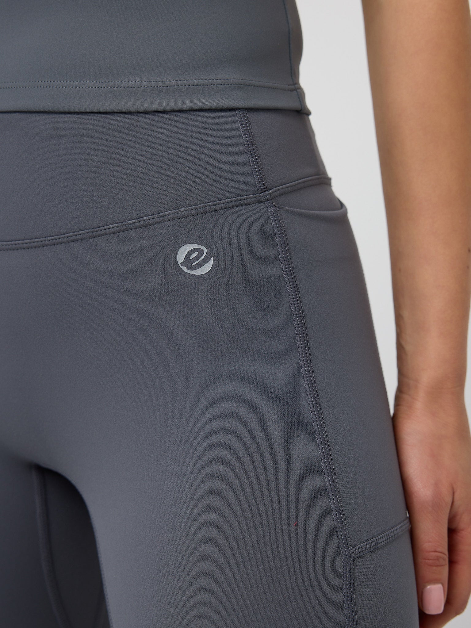 Jadie Complete Pocket Tights