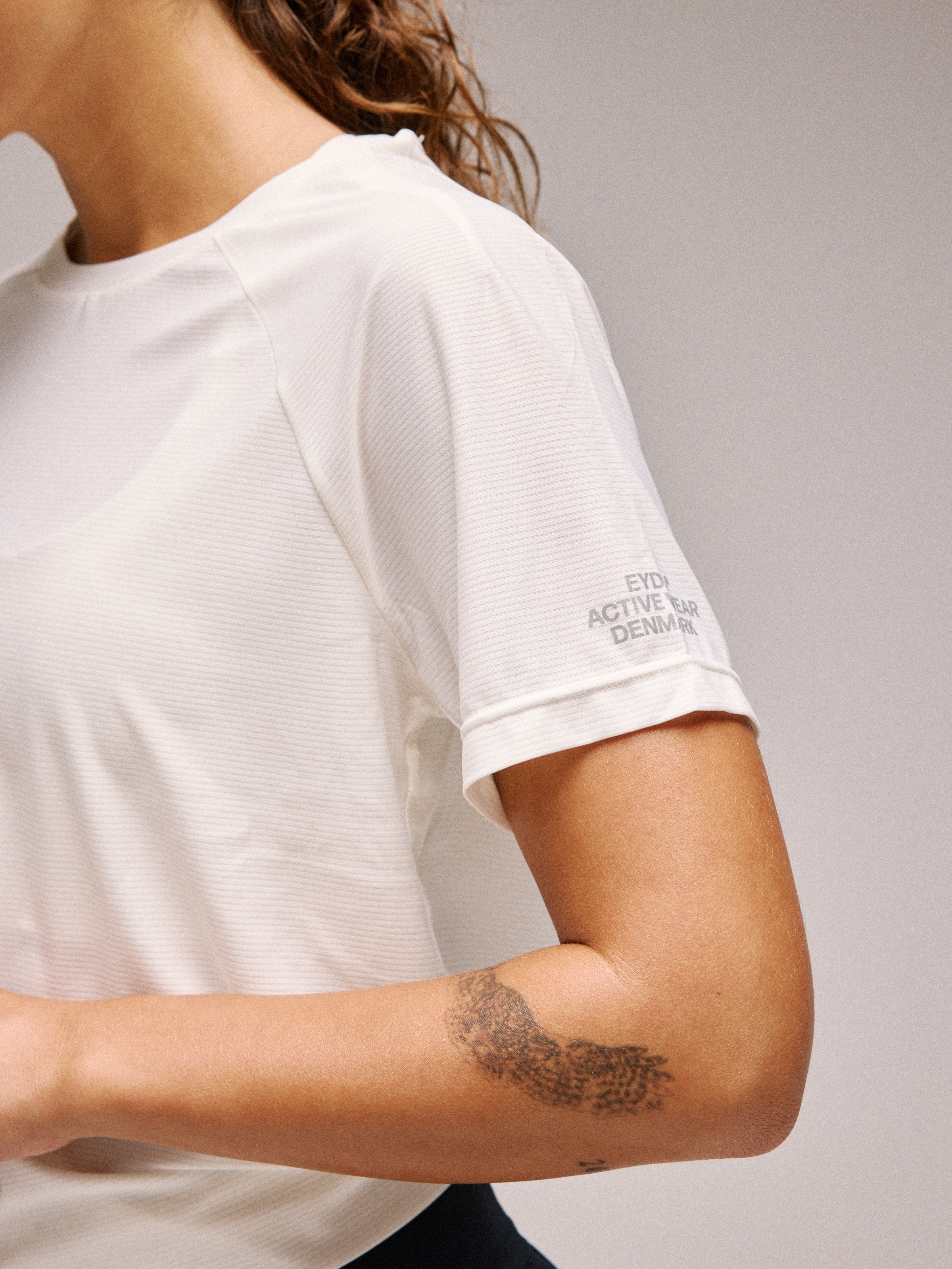 Lecia Tee