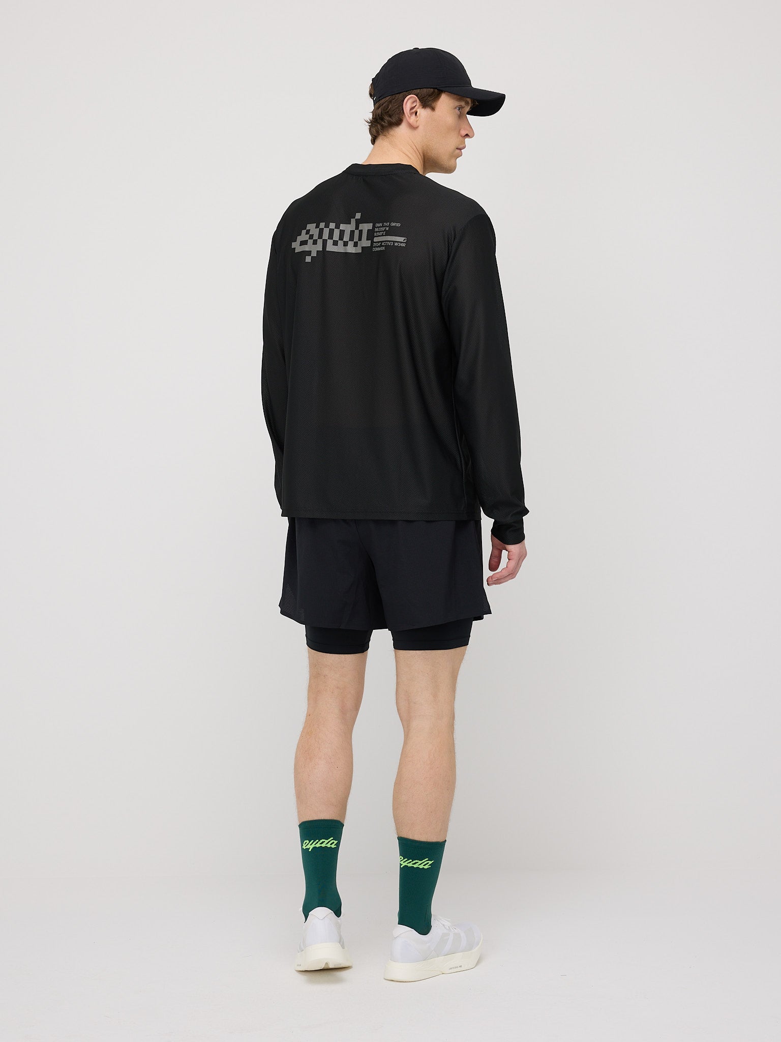 Noah Loose Long Sleeve