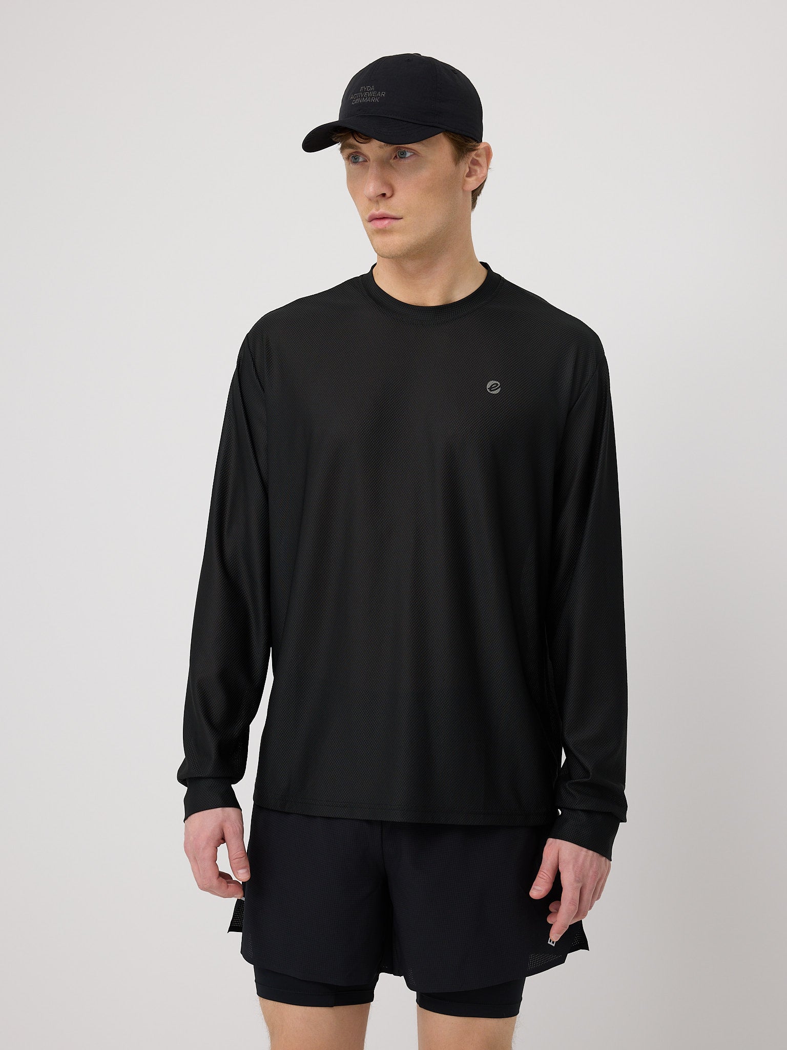 Noah Loose Long Sleeve