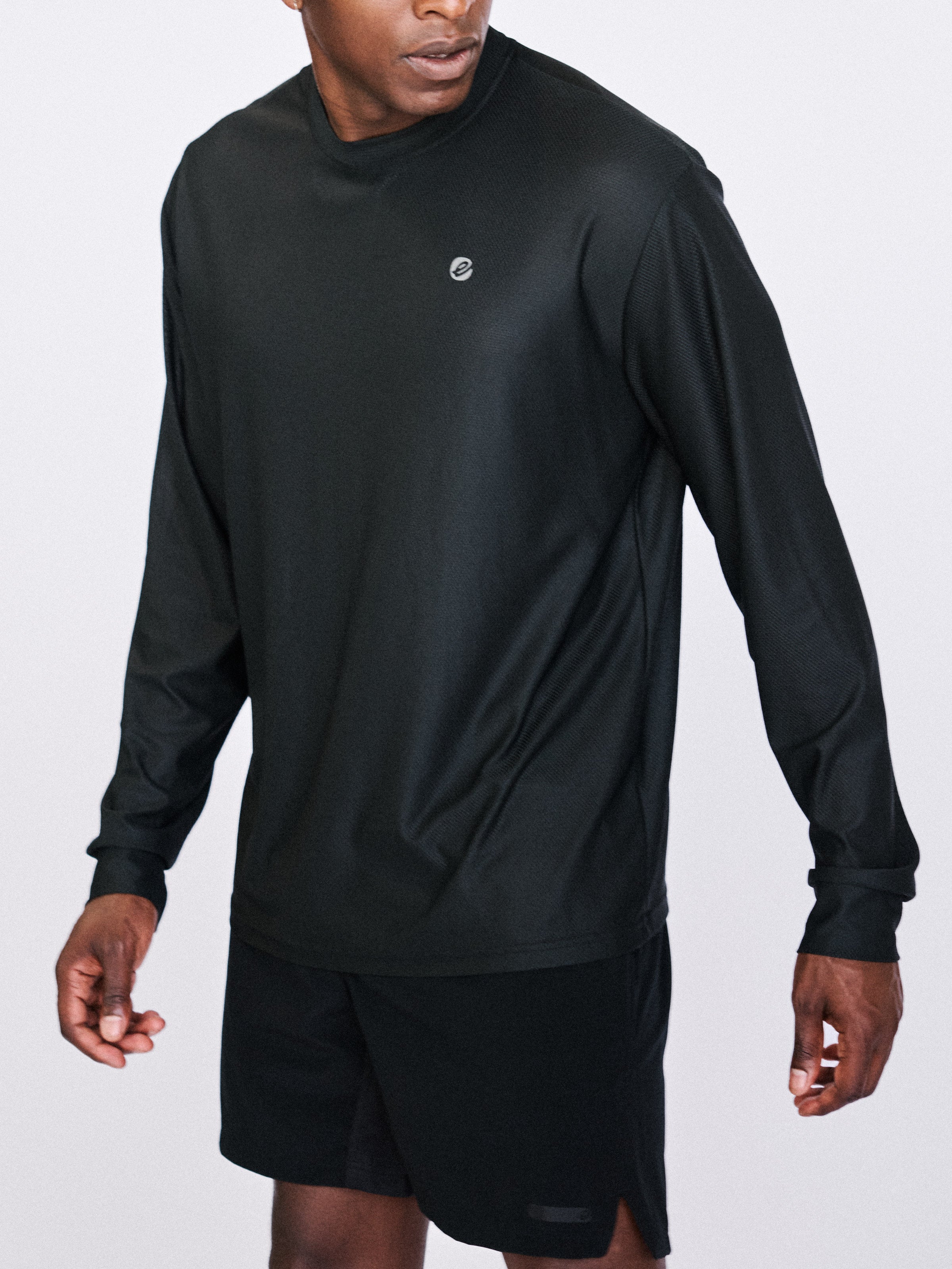 Noah Loose Long Sleeve