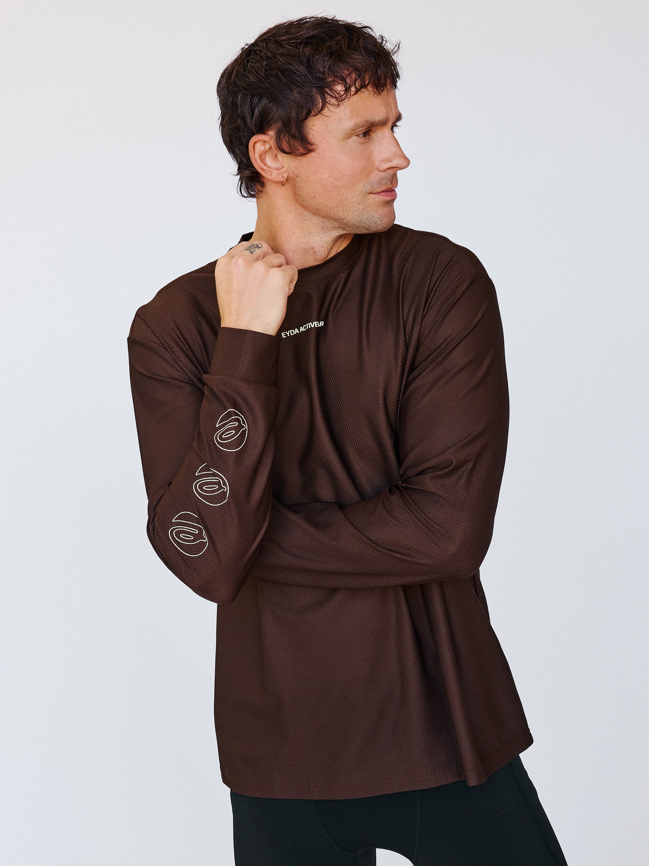 Noah Loose Long Sleeve