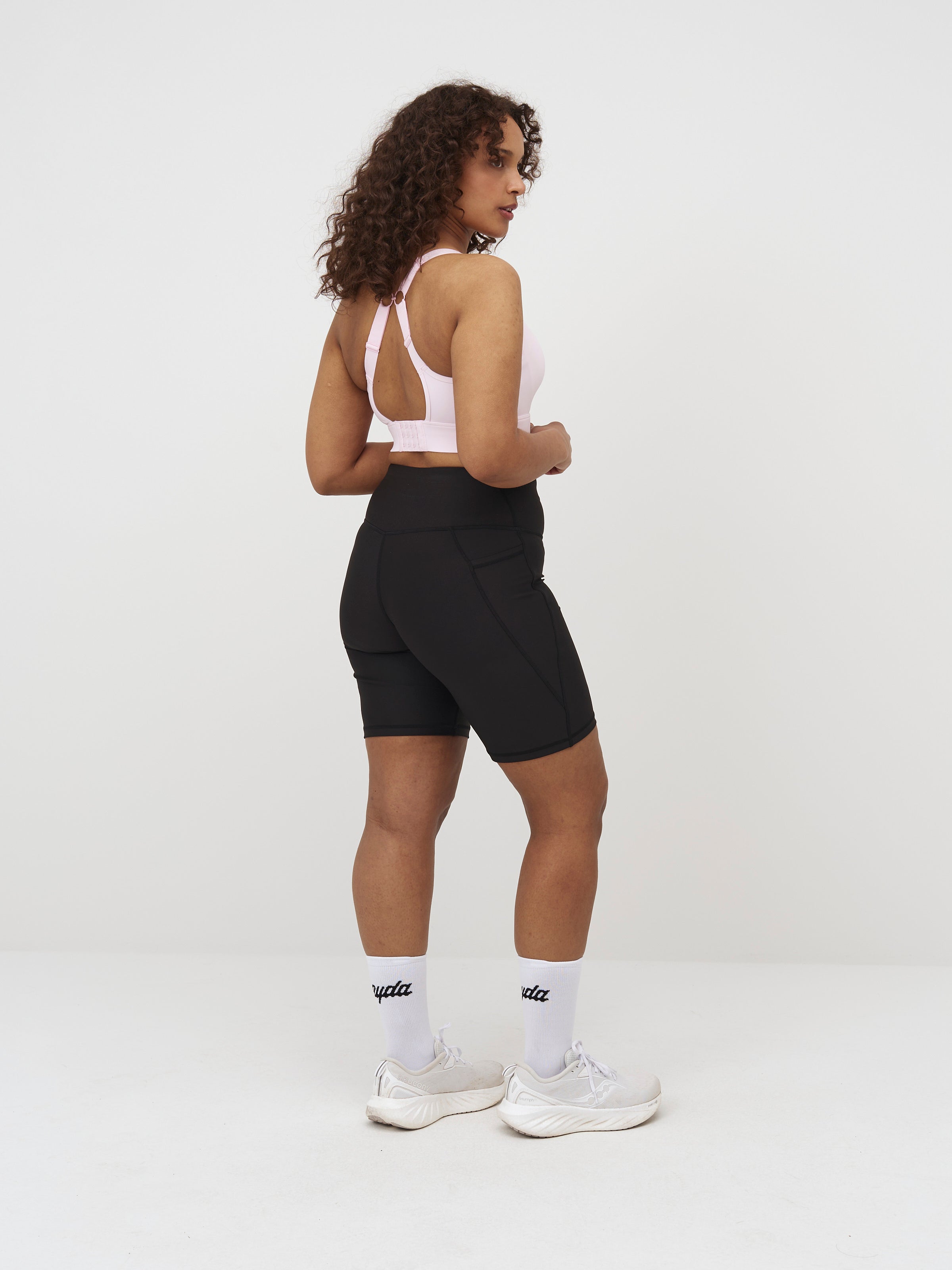 Sarah 2.0 Covermax Pocket Shorts 8"