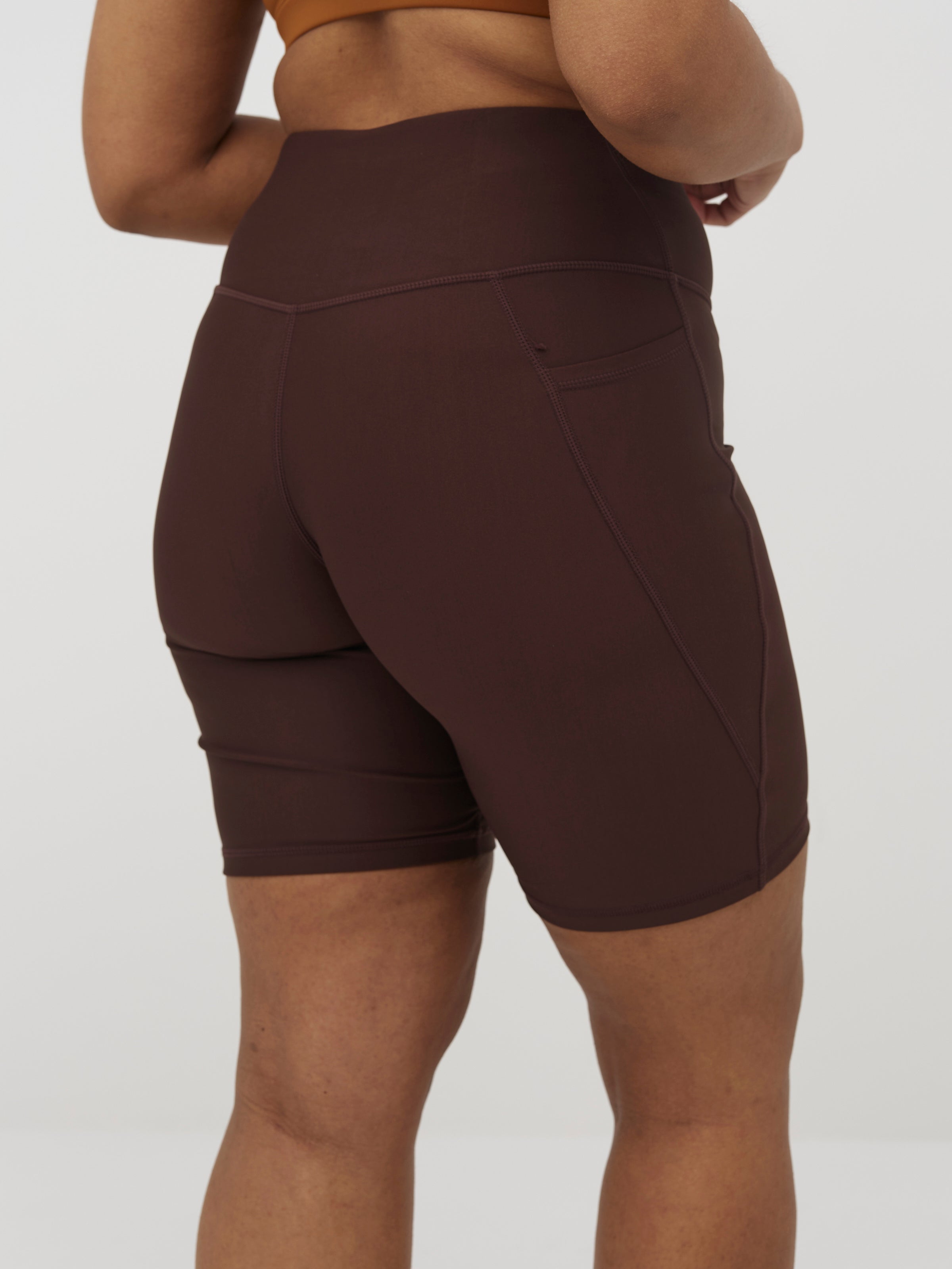 Sarah 2.0 Covermax Pocket Shorts 8"