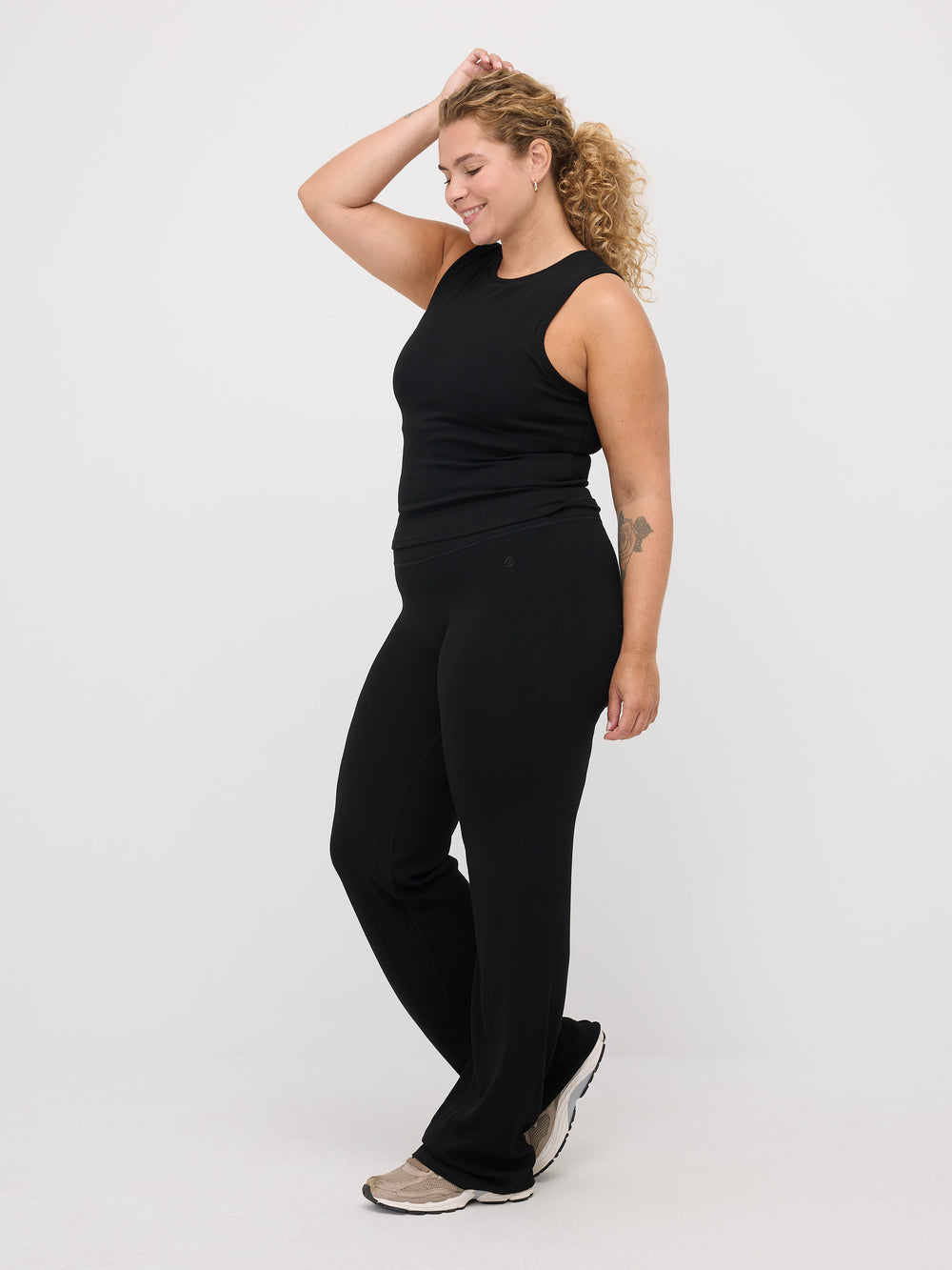 Scarlet Flare Pants