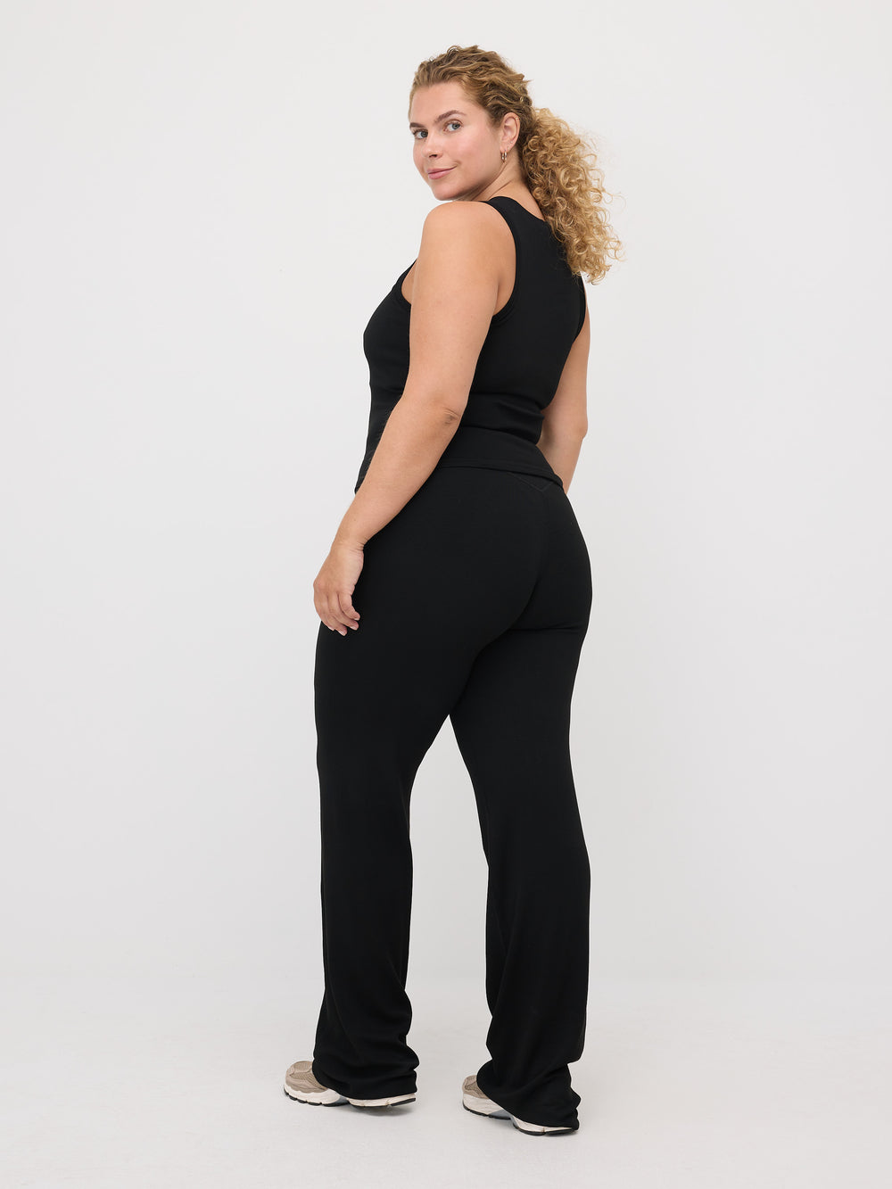 Scarlet Flare Pants